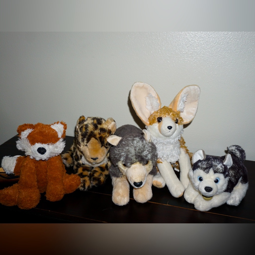 Fantastic Five: Fox, Fennec Fox, Leopard, Wolf, and Husky Plush Collection!